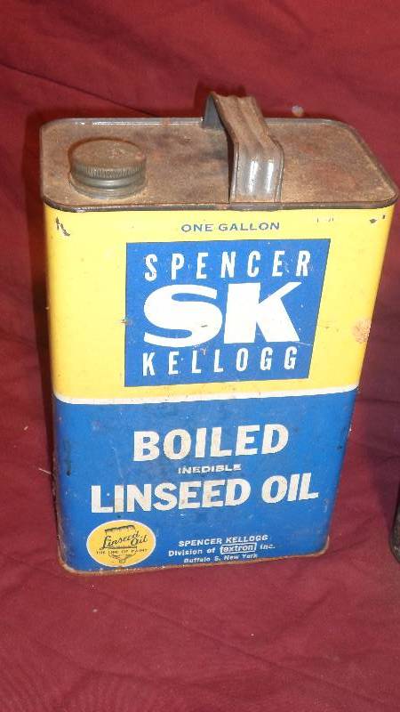 lot 27 image: Oil Cans