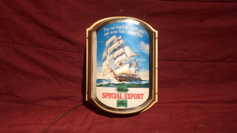 lot 4 image: Special Export Lighted Beer Sign