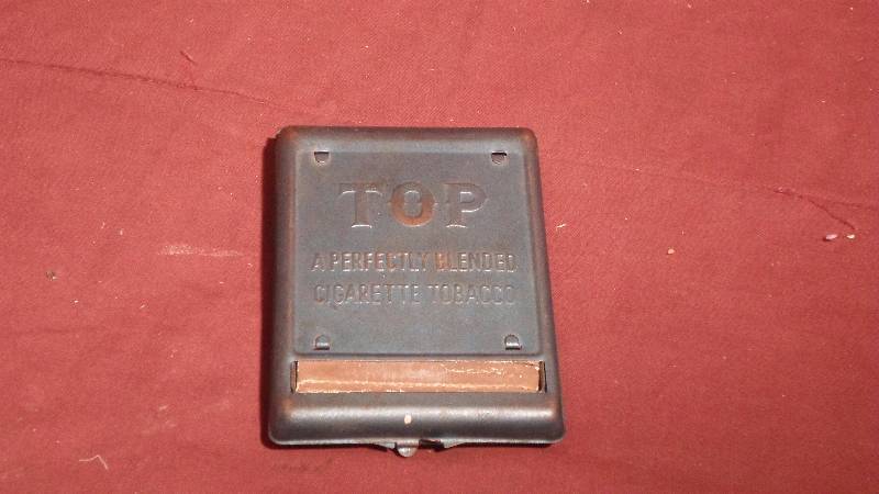 lot 12 image: Vintage Top Cigarette Roller