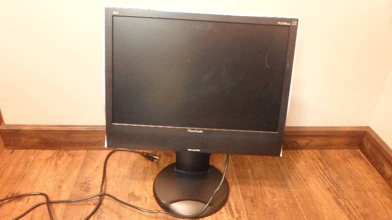 lot 54 image: Viewsonic 19 LCD Monitor