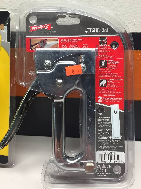 lot 8 image: STANLEY STUD LOCATOR- ARROW JT21 CM STAPLER