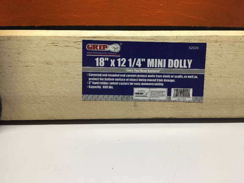 lot 20 image: GRIP 18 X 12 14 MINI DOLLY
