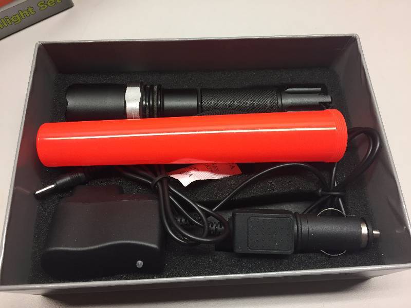lot 34 image: SWAT FLASHLIGHT TACTICAL PROGEAR 120 LUMENS