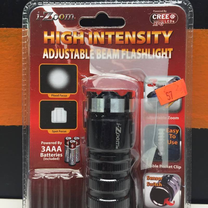 lot 57 image: I-ZOOM HIGH INTENSITY ADJUSTABLE BEAM FLASHLIGHT