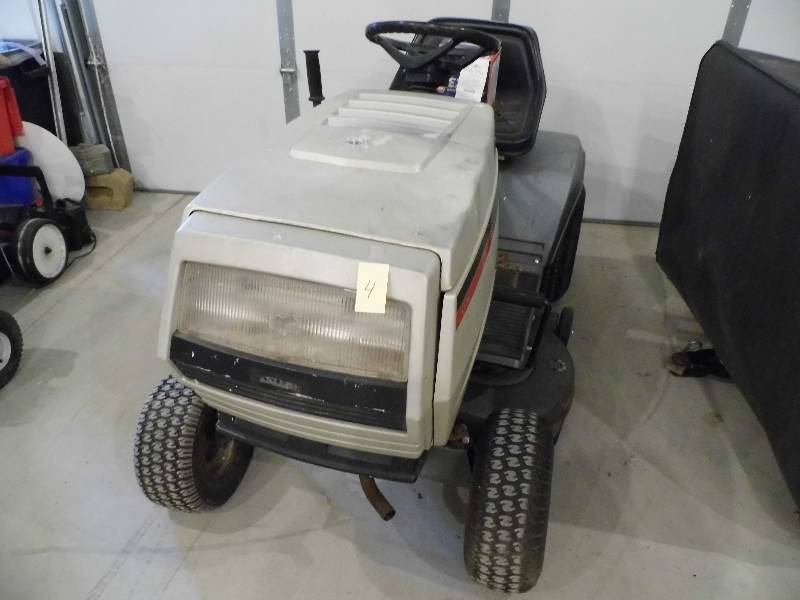 White LT-12 Riding Lawnmower