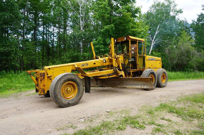 1977 John Deere Model 770 Articulating Road Grader