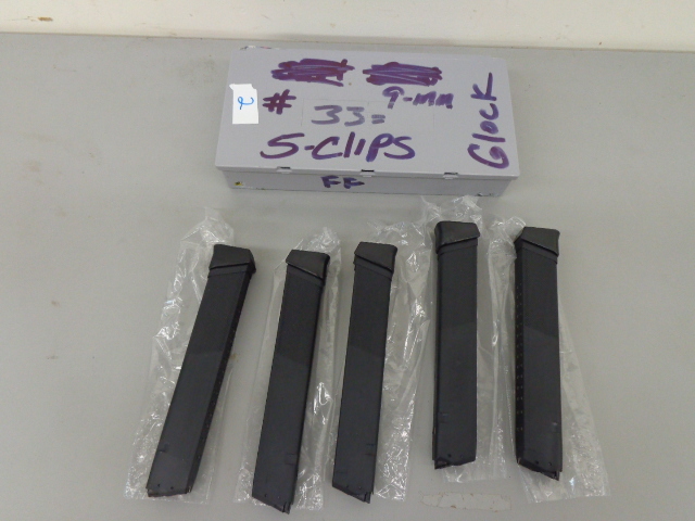 lot 2 image: Brand New 9mm Clips