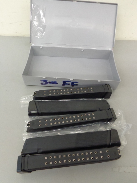 lot 16 image: Brand New 9mm Clips