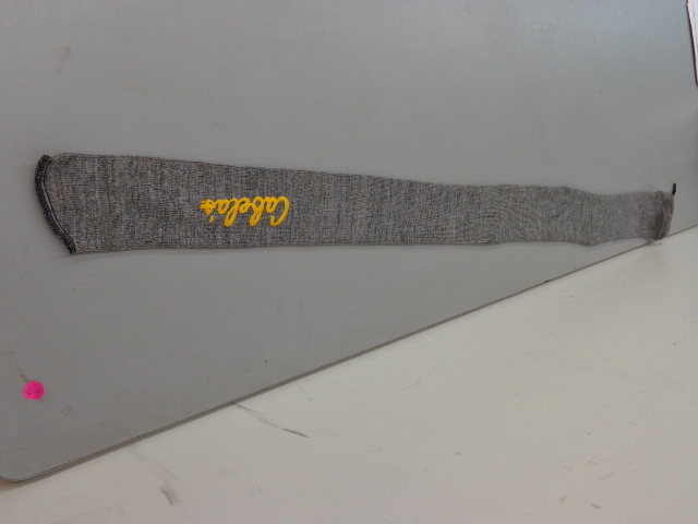 lot 65 image: Cabelas Gun Sleeve