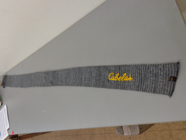 lot 72 image: Cabelas Gun Sleeve