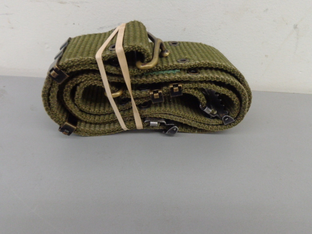 lot 86 image: Green Military Belt