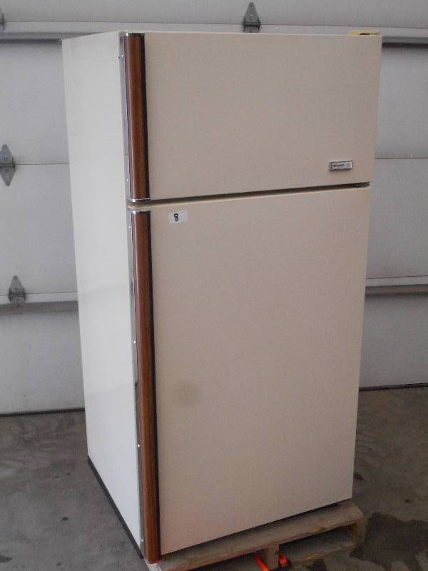 lot 8 image: Frigidaire Hair Refrigerator Freeze...