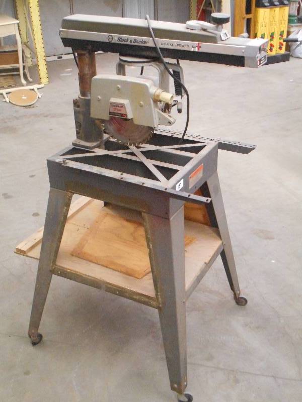 lot 15 image: Black & Decker Power Shop Deluxe Ra...