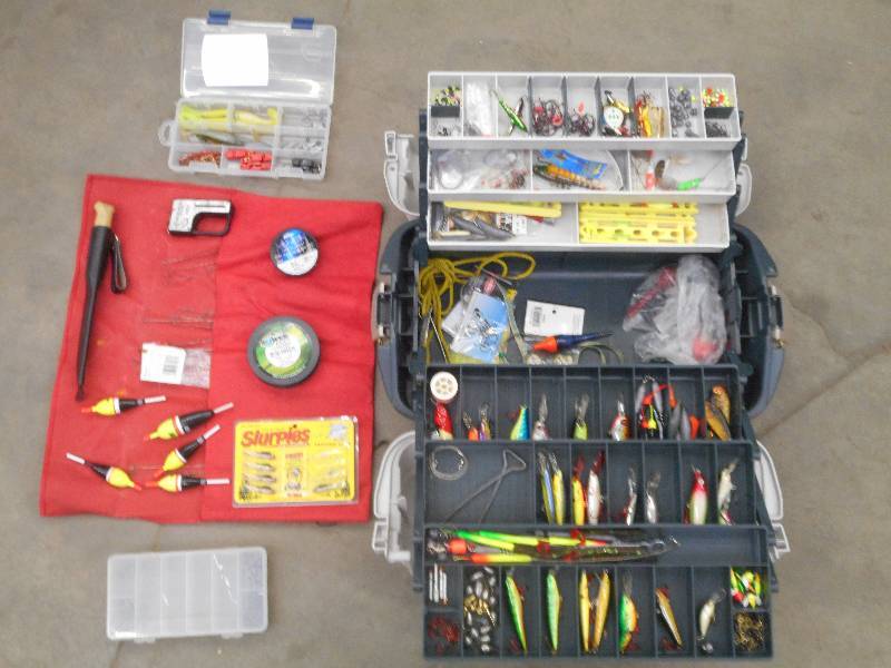 lot 44 image: Beautiful Walleye Fishing Set Plan...