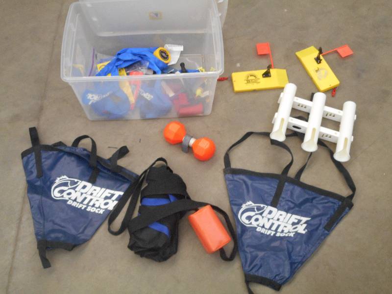 lot 46 image: Tote Of Boating Supplies Drift Soc...