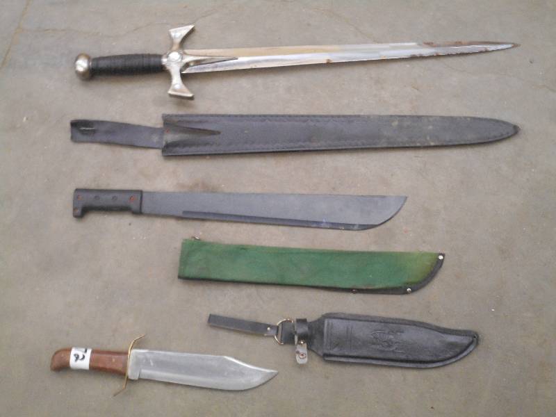 lot 72 image: Lot Of (2) Machetes & (1) Sword Wi...