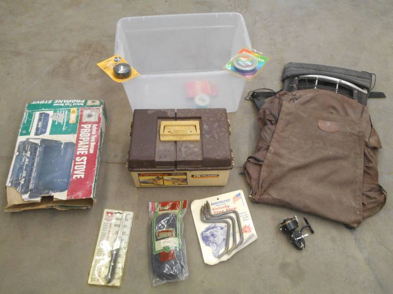 lot 88 image: Tote Of Plano Sportster 1000 Box, ...