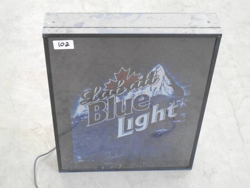lot 102 image: 24x30 Labatts Blue Lighted Sign, ...