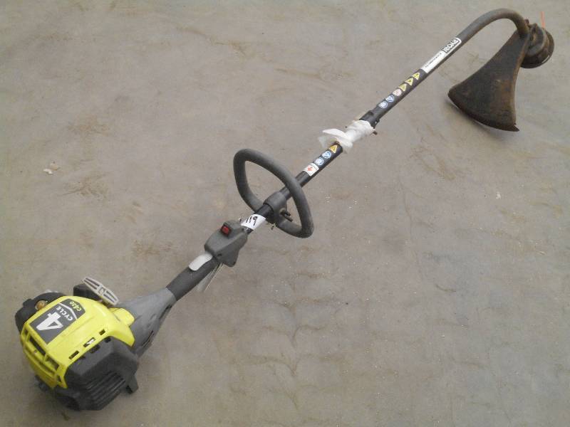 lot 119 image: Ryobi 4-Stroke Grass Trimmer ...