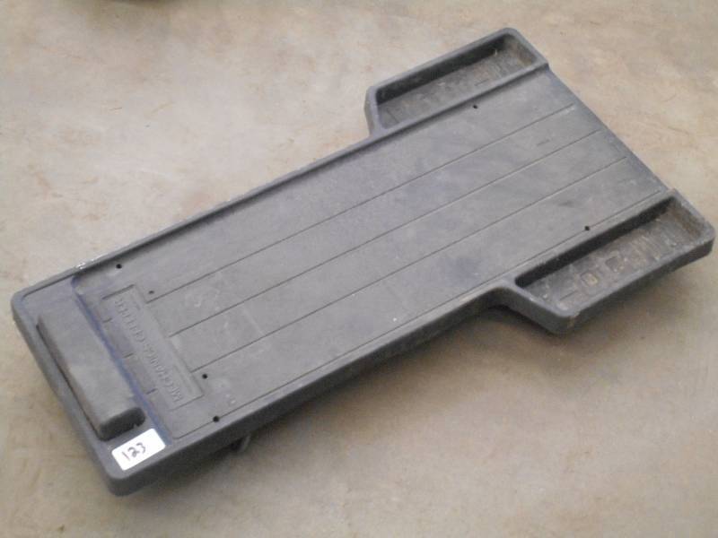 lot 123 image: Mechanics Floor Creeper ...
