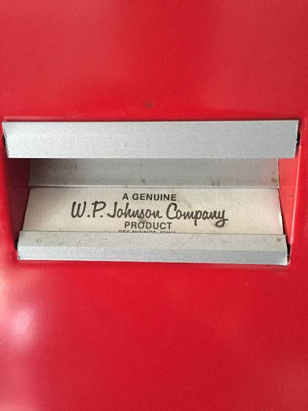 lot 89 image: 2 Drawer Filing Cabinet