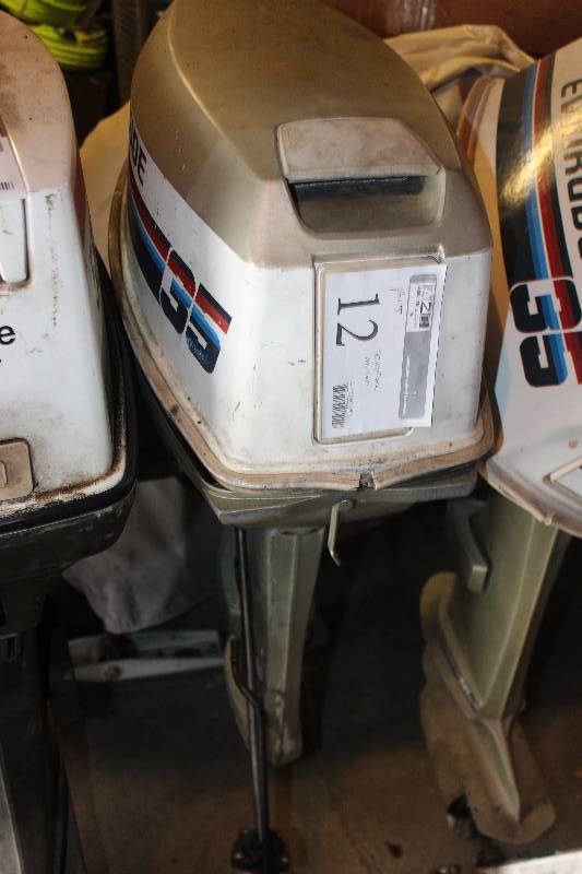 lot 12 image: Evinrude 35 Outboard Boat Motor