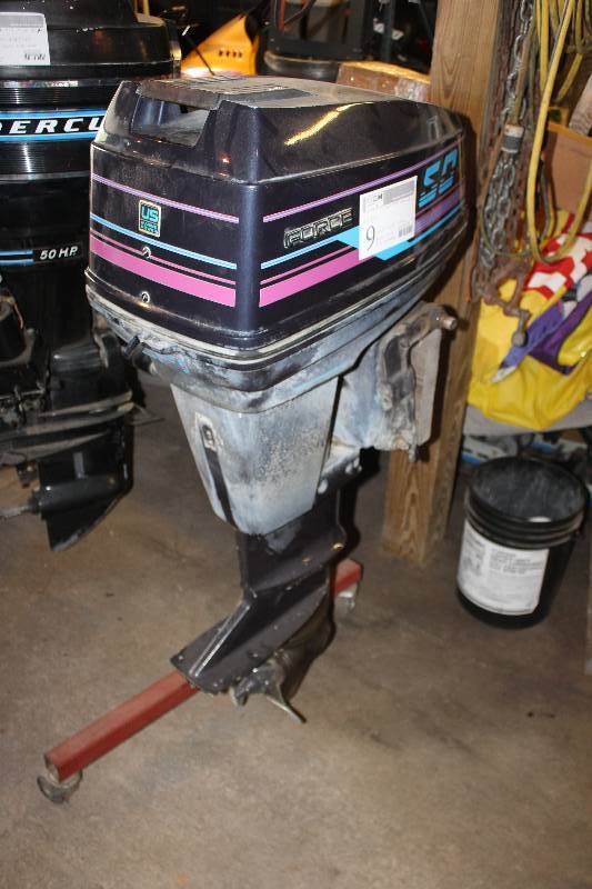 lot 9 image: Mid 1980s Mercury Marine Force 50 Outboard Boat Motor