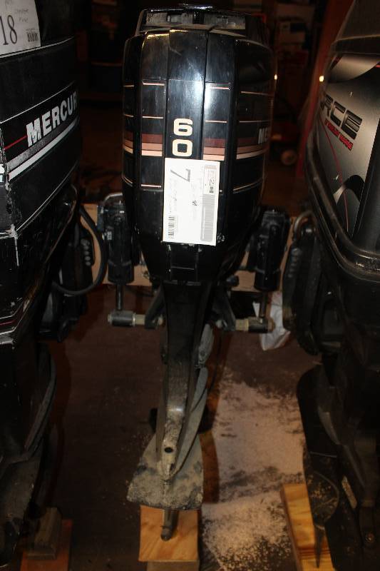lot 7 image: Mercury 60 Outboard Boat Motor w Power Tilt