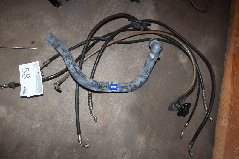 lot 58 image: Pile Lot of Misc Hoses