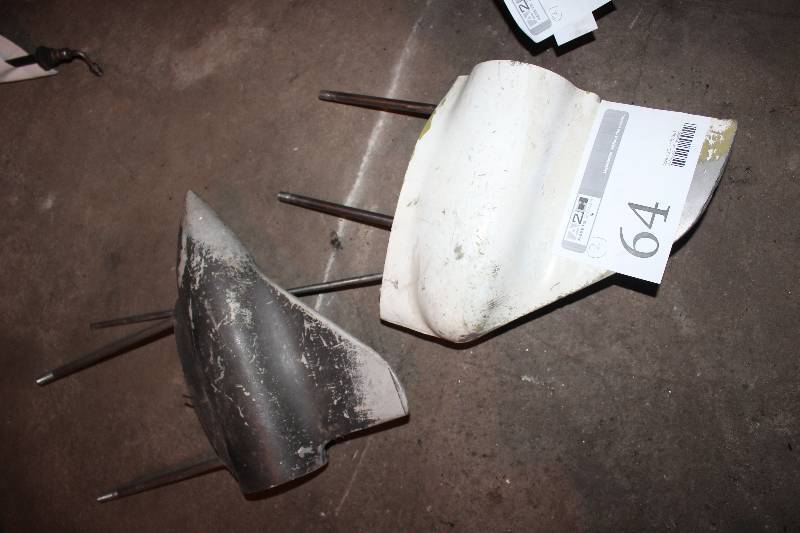 lot 64 image: Lot of (2) Outboard Motor Lower Units