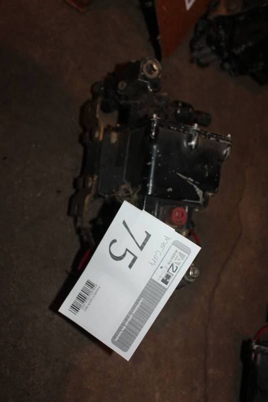 lot 75 image: Mercury TrimTilt Motor Only