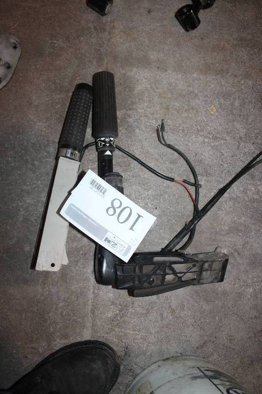 lot 108 image: Lot of (2) Throttle Handles
