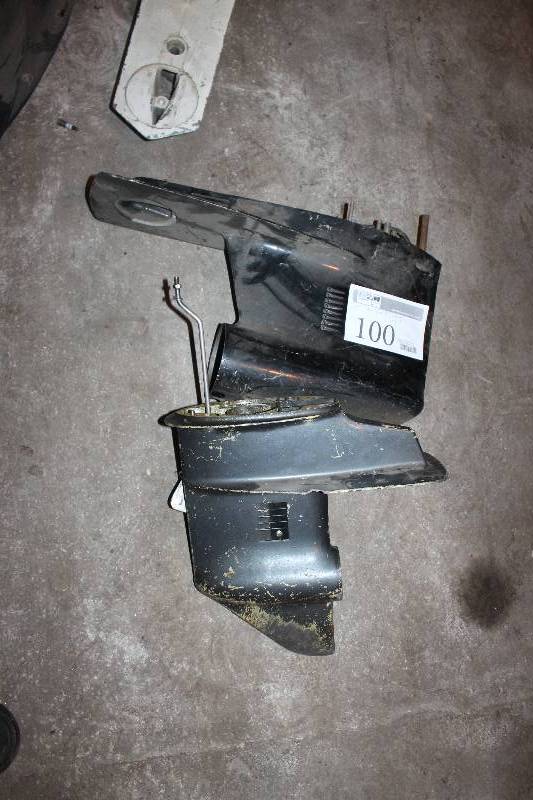 lot 100 image: Lot of (2) Mercury Outboard Motor Lower Units