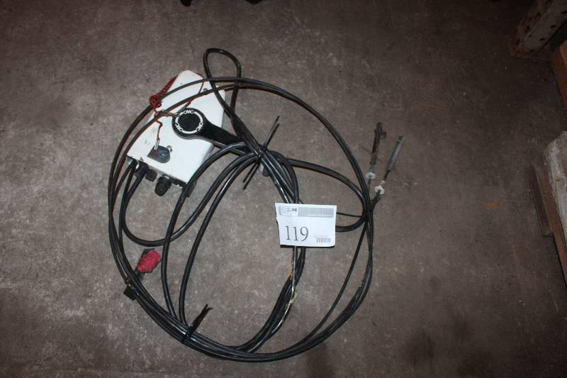 lot 119 image: Control Box w Harness