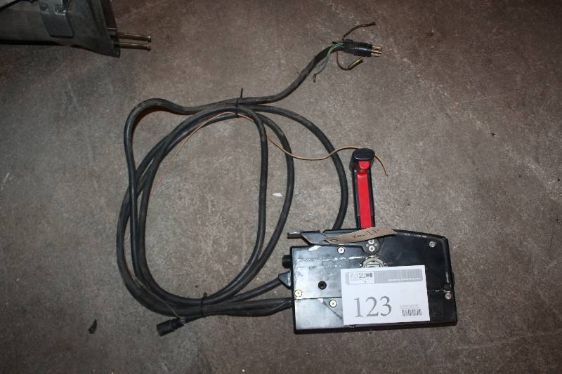lot 123 image: Quicksilver Control Box w Harness