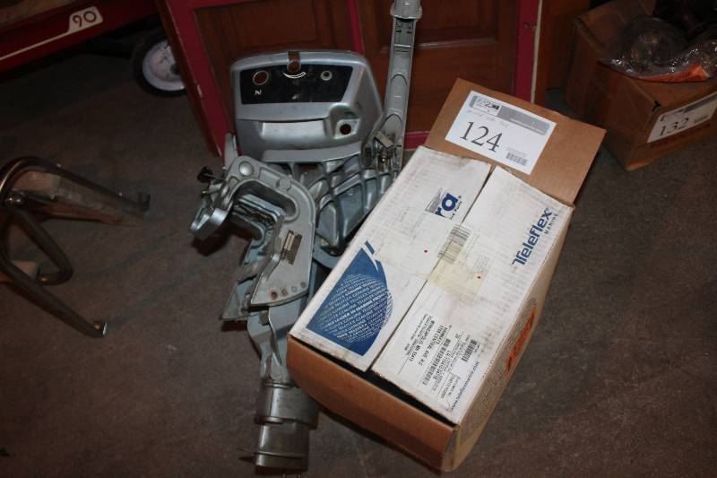 lot 124 image: Motor and Box Lot of Parts