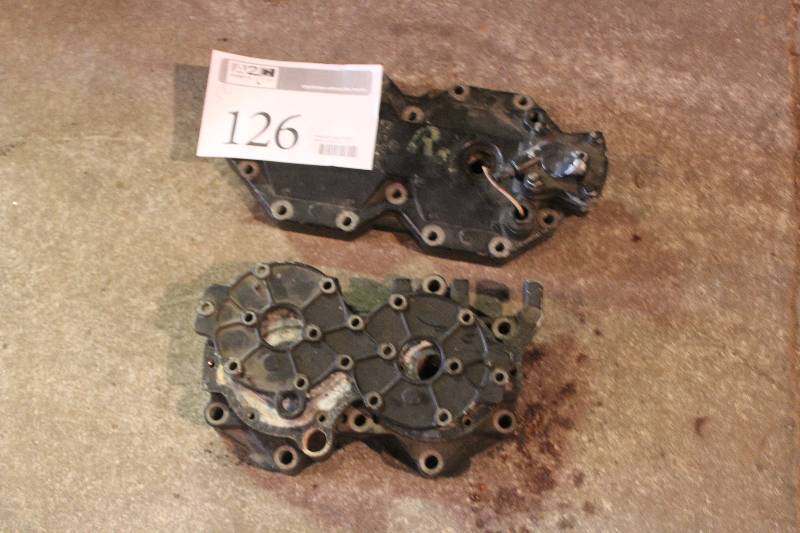 lot 126 image: Lot of (2) Outboard Boat Motor Heads