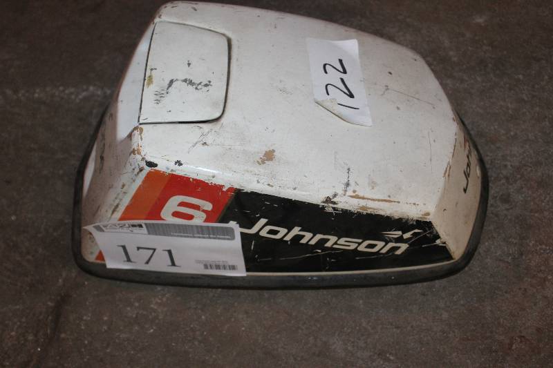 lot 171 image: Johnson 6 Outboard Boat Motor Top Cover