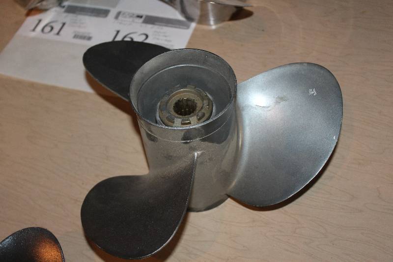 lot 149 image: Honda Rebuilt 13.5x15 Pitch Propeller