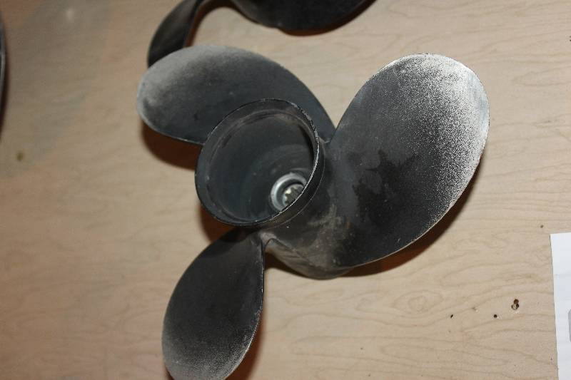 lot 150 image: Mercury Rebuilt 9 Pitch Propeller