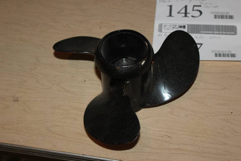 lot 147 image: OMC Rebuilt 9.5x10 Pitch Propeller