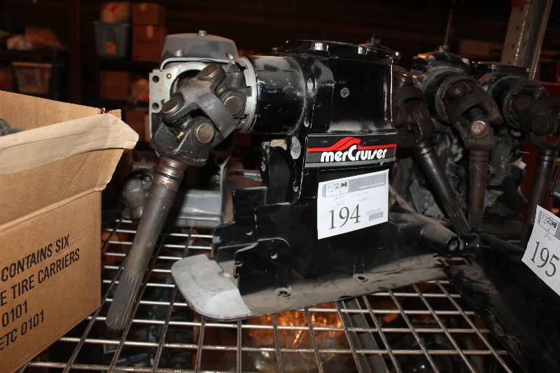 lot 194 image: MerCruiser 165 Upper Housing