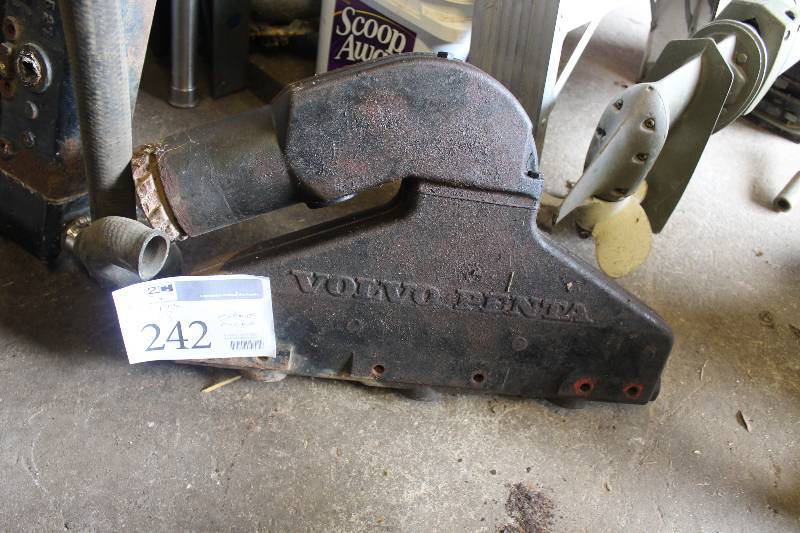 lot 242 image: Volvo Penta V8 Exhaust Manifold