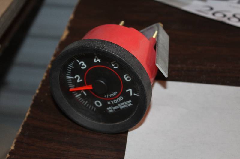 lot 275 image: OMC Tachometer