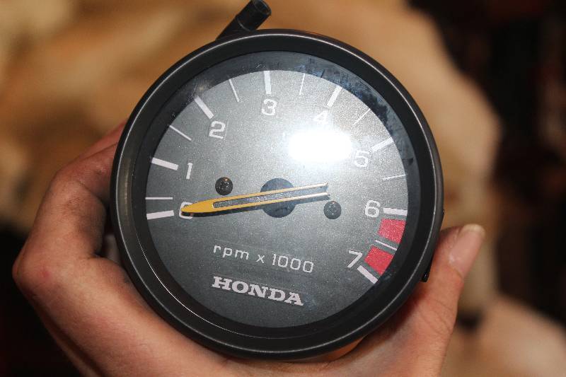 lot 282 image: Honda Tachometer