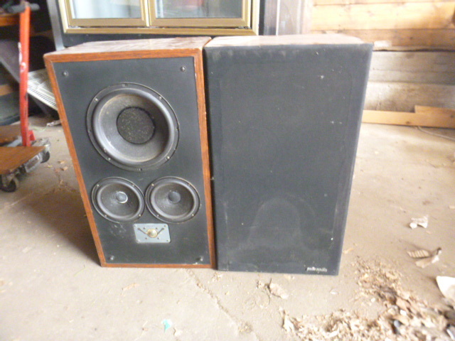 2 Speakers