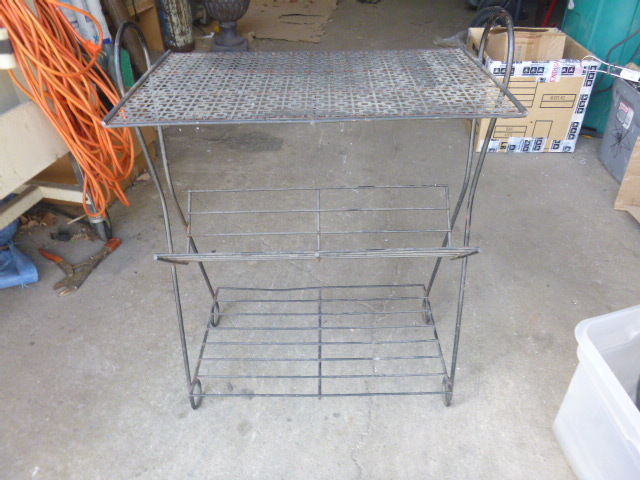 Vintage Metal StandTable