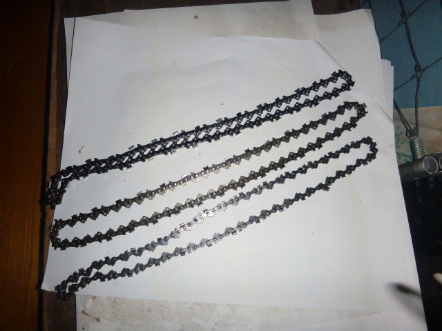 2 Chainsaw Chains