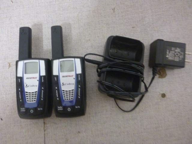 2 Cobra Micro Talk 2-Way Radios