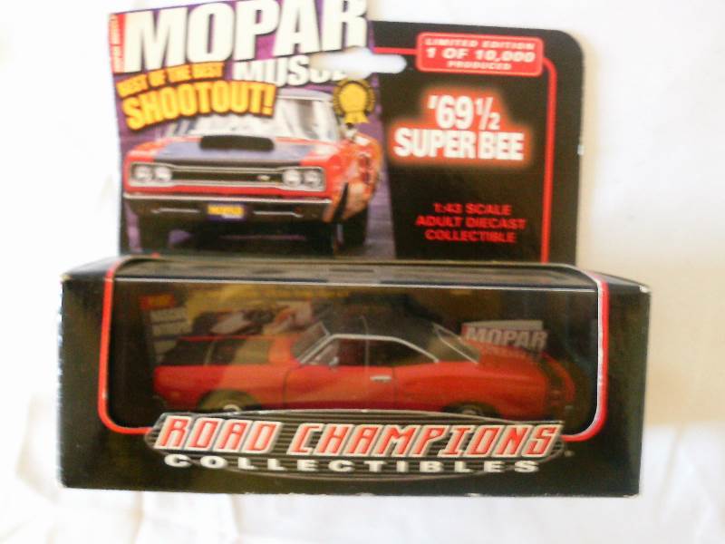 lot 14 image: 69 12 Super Bee Road Champion Limited Edition 134 scale